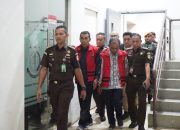 PENYIDIK KEJATI JABAR MELAKUKAN PENETAPAN DAN PENAHANAN TERHADAP TIGA ORANG TERSANGKA DALAM PERKARA PENYIMPANGAN PENYALURAN KREDIT BANK (BPR-KRI) TAHUN 2013 S/D 2021