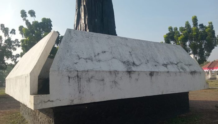 Jelang HUT RI Ke 80, Ketua Korwil Utara IWO-I Karawang Soroti Kondisi Memprihatinkan Tugu Kebulatan Tekad Rengasdengklok