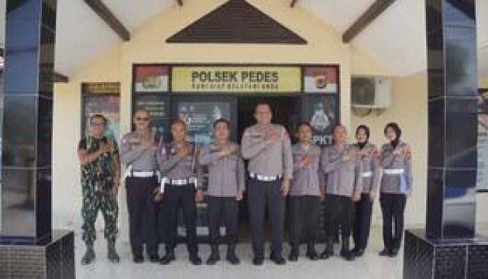 Kapolsek Pedes Terima Tim Penilai Lomba Kebersihan Mako Polsek Jajaran Polres Karawang