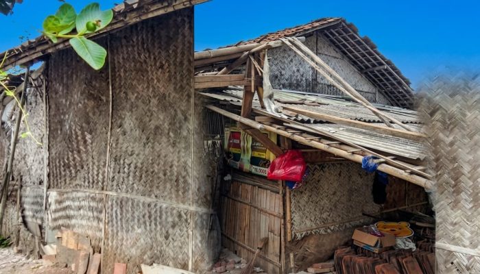 Rumah Ading Mahpudin di Desa Kalisari Memprihatinkan, Berharap Bantuan Rulahu dari Pemerintah