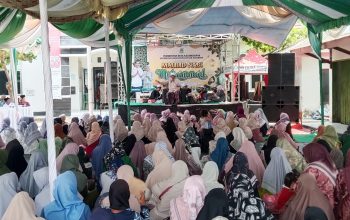 PEMDES KALANGSURYA BERSHALAWAT: KADES LILI SUHERMAN GELAR MAULID NABI MUHAMMAD SAW MERIAH DI KANTOR DESA