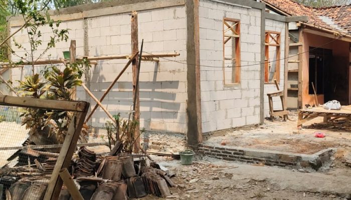 Dugaan Spesifikasi Pembesian Rulahu di Dusun Gombol Dipertanyakan, Papan Proyek Juga Tak Terpasang