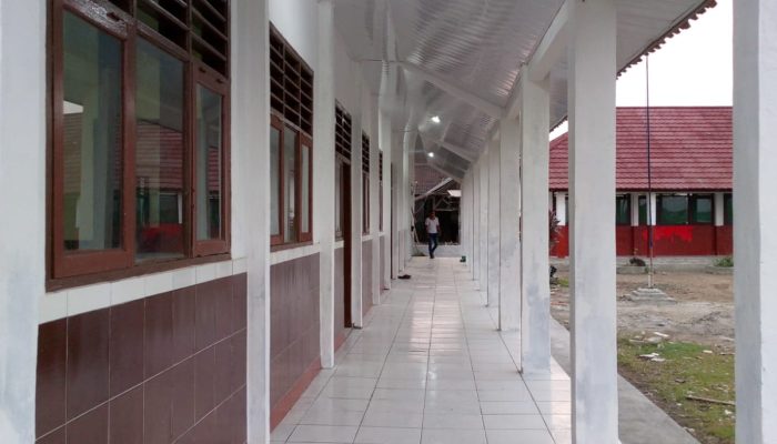 Pelaksana Tegaskan Rehabilitasi Ruang SDN Sindangsari III Sesuai RAB, Wanto: Pengecatan Memang Tidak Dianggarkan