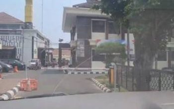 PERADI Karawang Kritik Barrier Gate Mapolresta: Pelayanan Publik Malah Bikin Ribet, Askun Desak Dicabut
